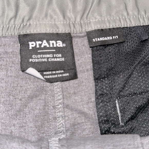 Prana Men's Gray Shorts size 36 standard fit - Picture 5 of 7